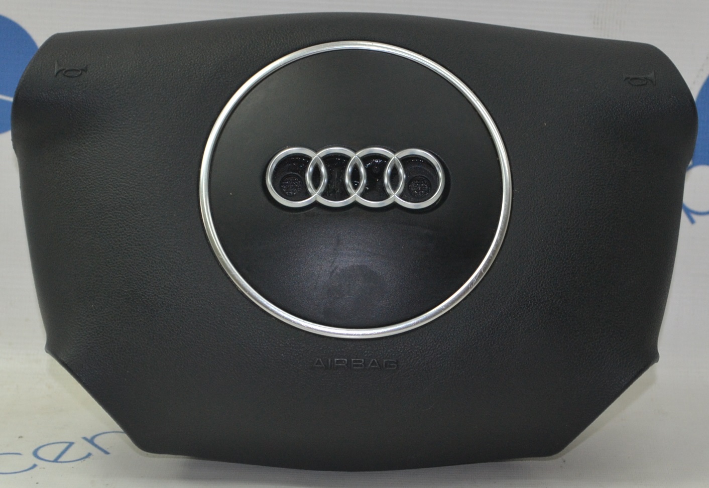 Audi A2 A4 A6 (чёрная )